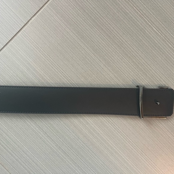 COPY - LV Initiales Reversible Belt - Picture 4 of 4